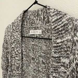 Abercrombie & Fitch Cardigan